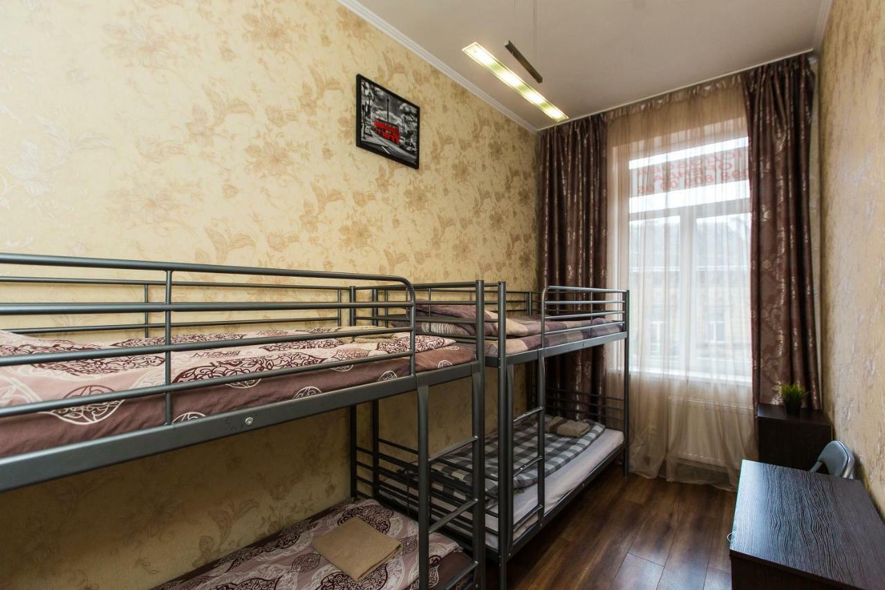 Baker'S Street Hostel ลวีฟ ภายนอก รูปภาพ